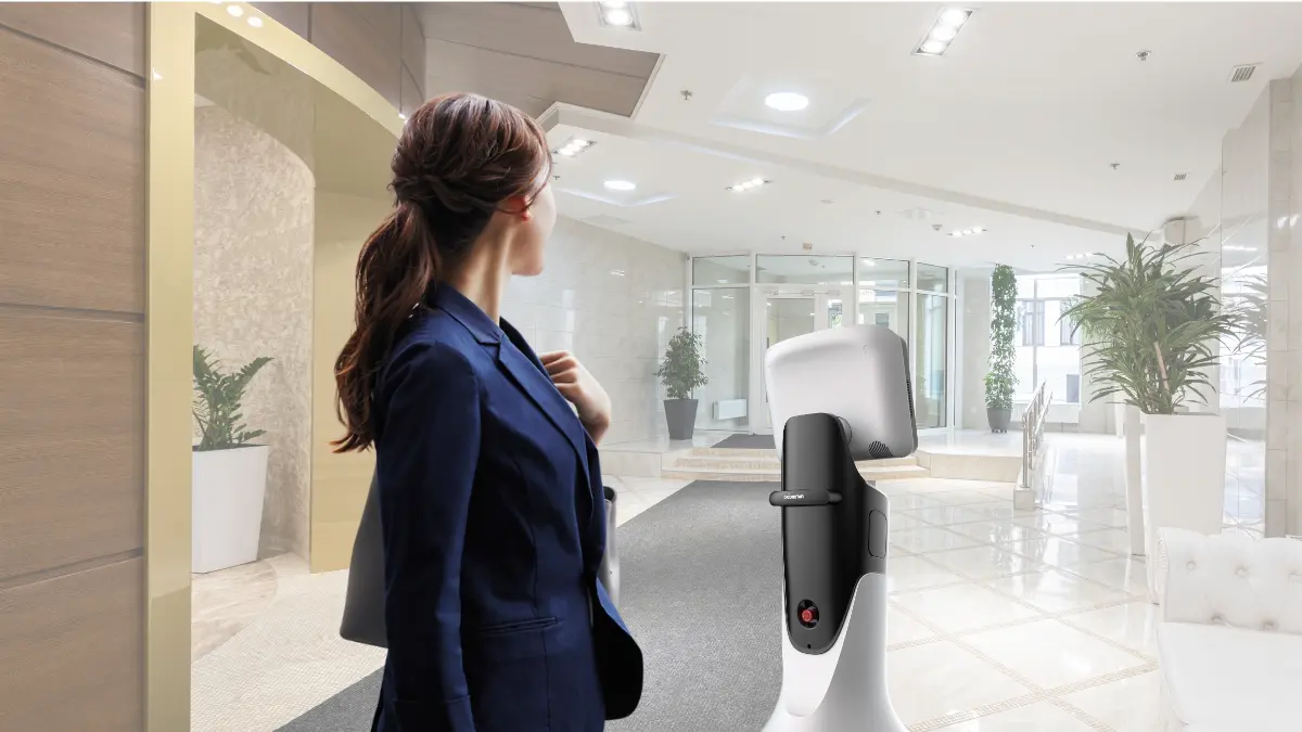 ホテル内の案内もロボットに
